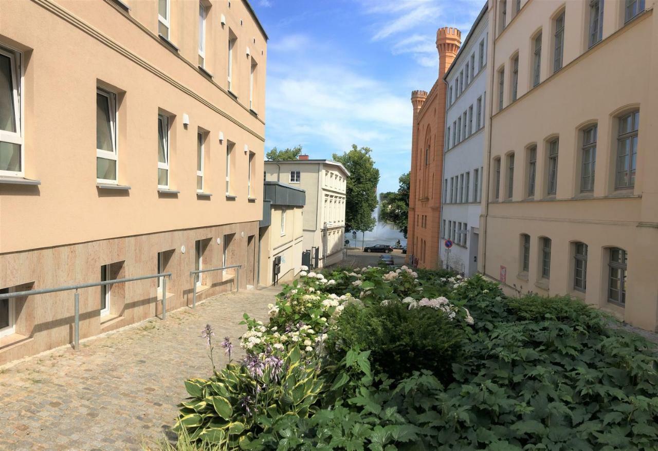 Schwerin Apartment Am Pfaffenteich Exteriör bild