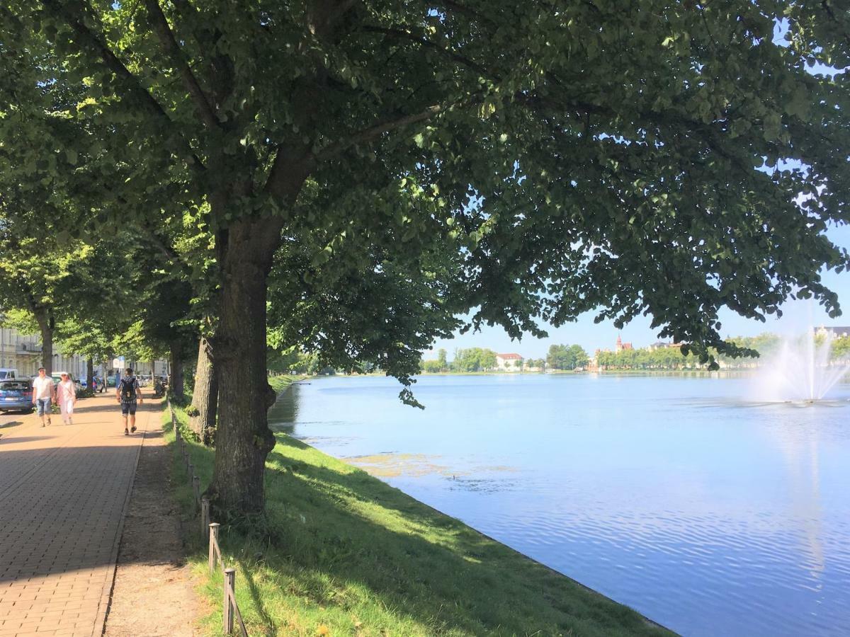 Schwerin Apartment Am Pfaffenteich Exteriör bild