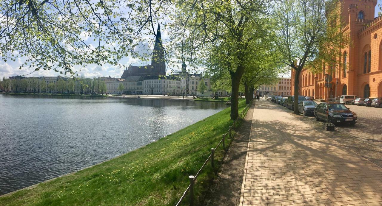 Schwerin Apartment Am Pfaffenteich Exteriör bild